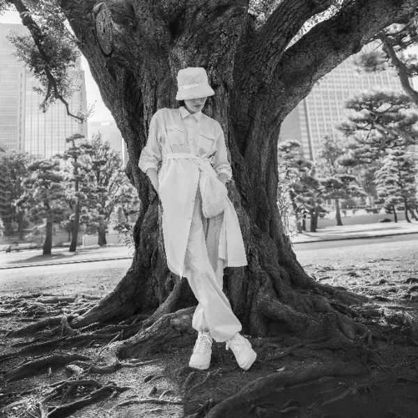 モデルが着用している帽子の写真